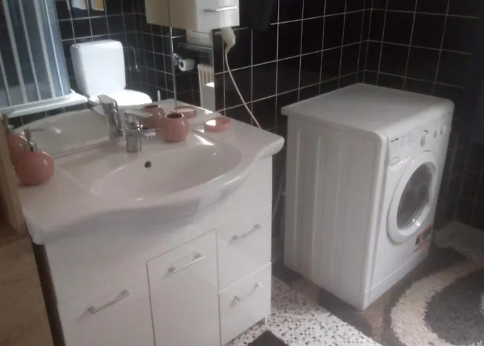 House1919 Via Valmara 14 Brissago